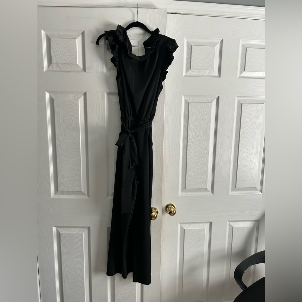 Black Sleeveless Ruffle jumpsuit